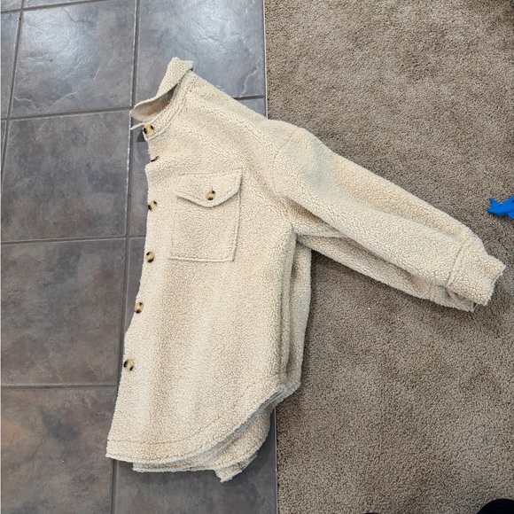 Good American Sherpa Shacket - Picture 2 of 4